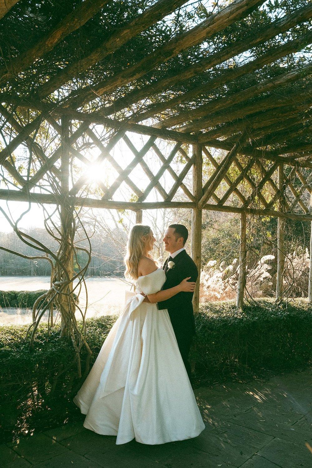 carousel-hero-element image-1