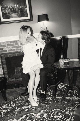 mobile - carousel-hero-element image-3