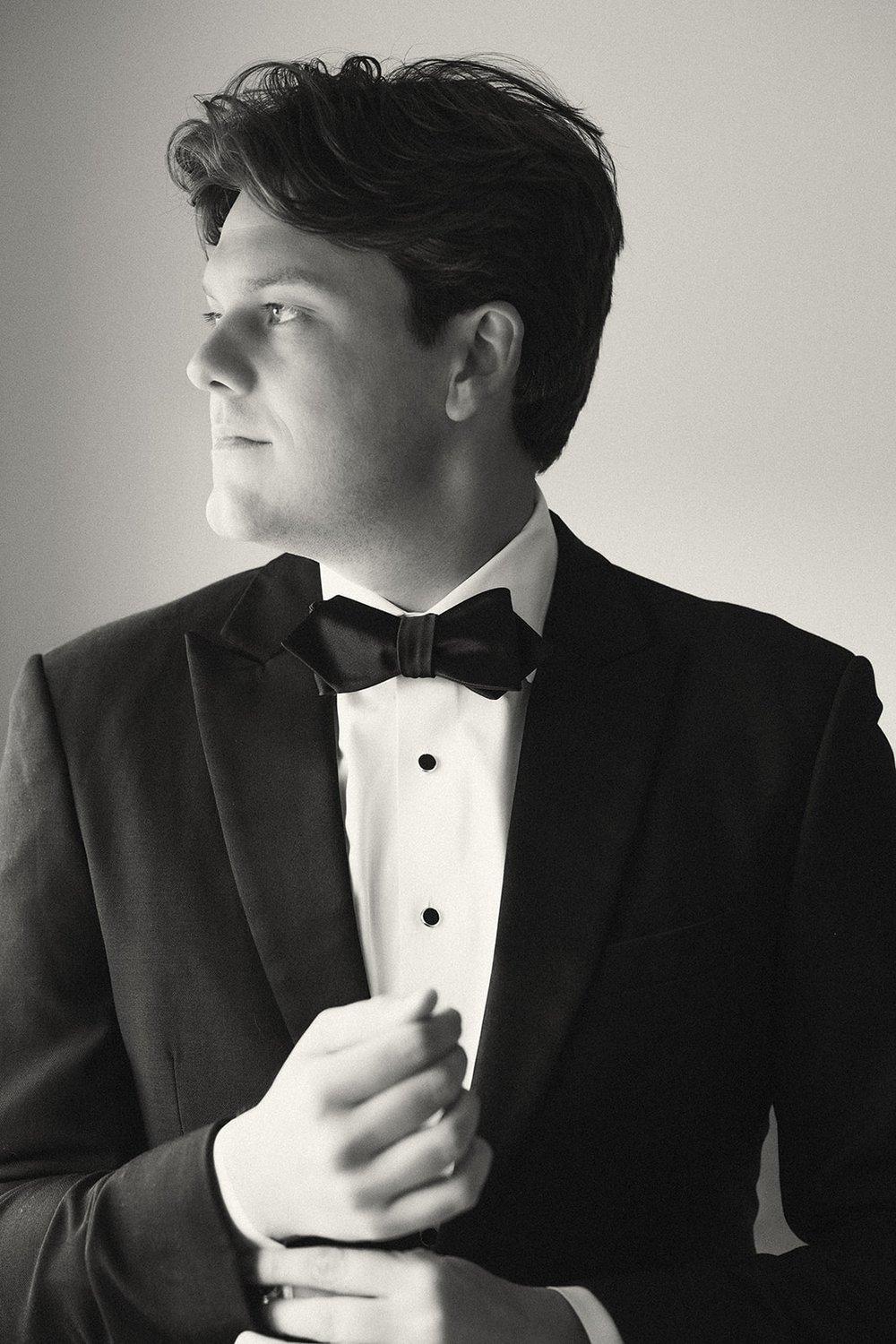 carousel-hero-element image-9