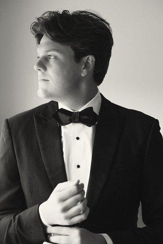 mobile - carousel-hero-element image-9