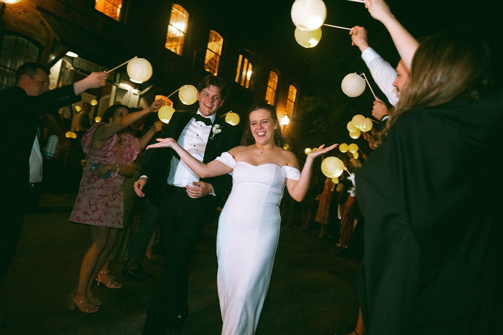 carousel-hero-element image-0